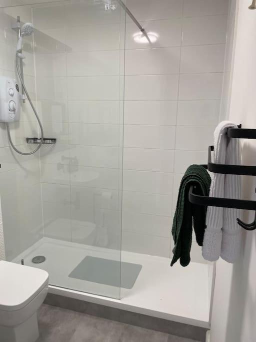 Inshes Central Inverness Flat Close To Hospital And Uhi מראה חיצוני תמונה
